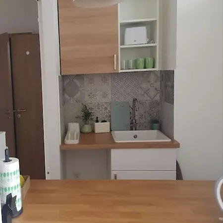 Modern Kis Lakas Veszpremben