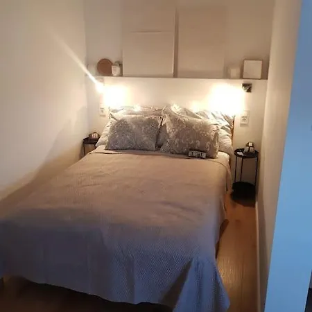 Modern Kis Lakas Veszpremben Daire